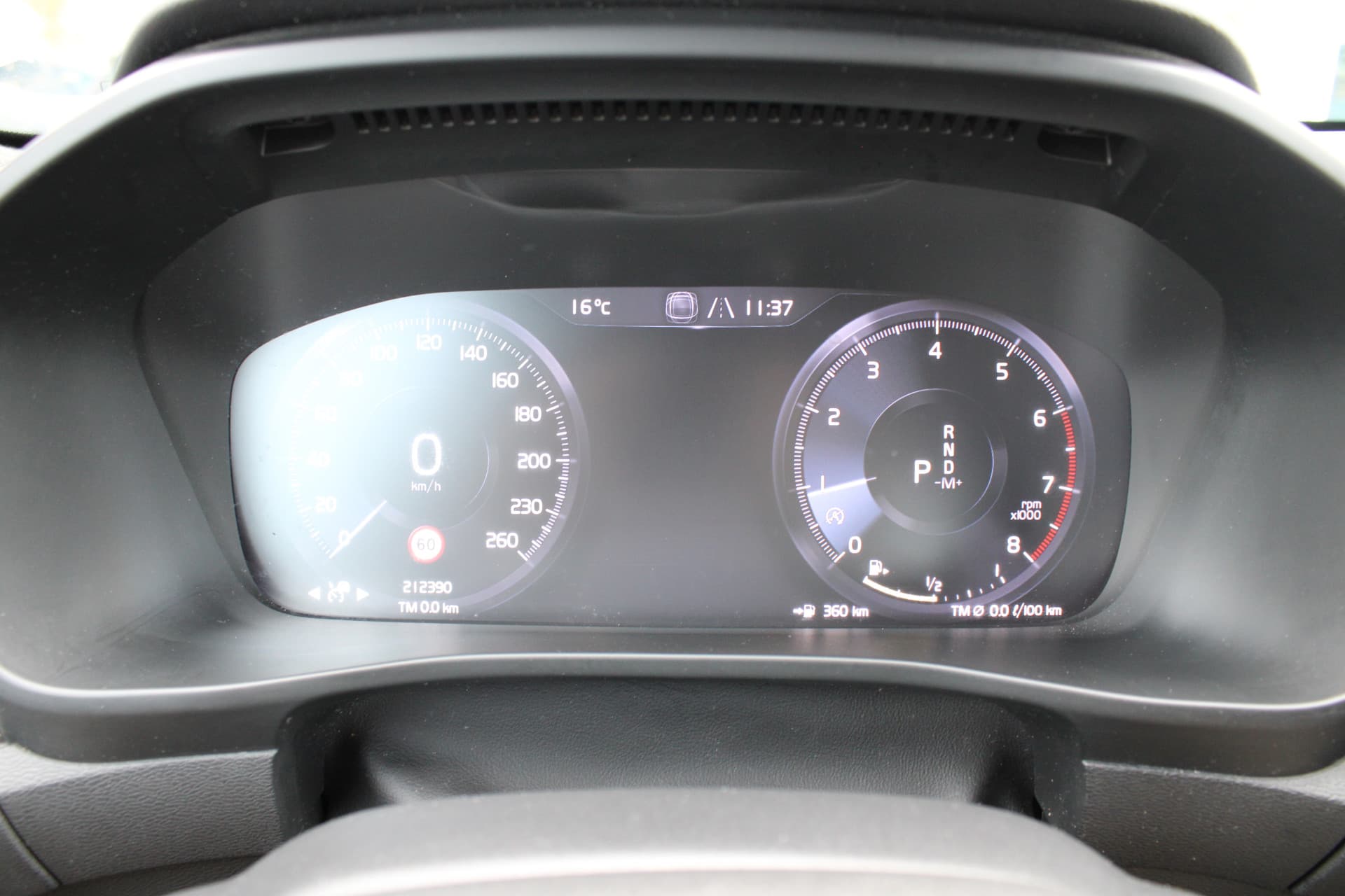 Volvo XC40 T3 Automaat R-Design thumbnail 23