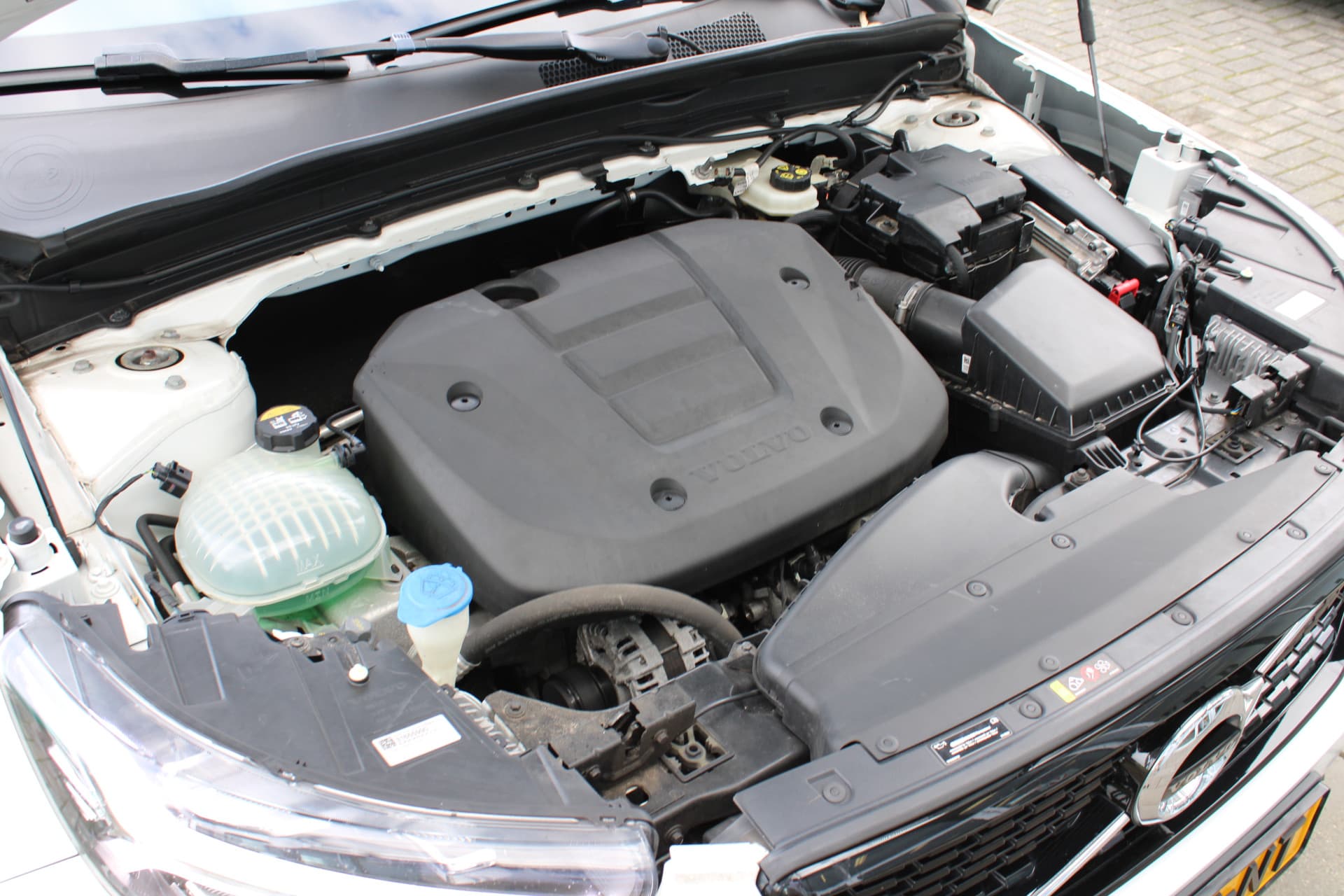 Volvo XC40 T3 Automaat R-Design thumbnail 36