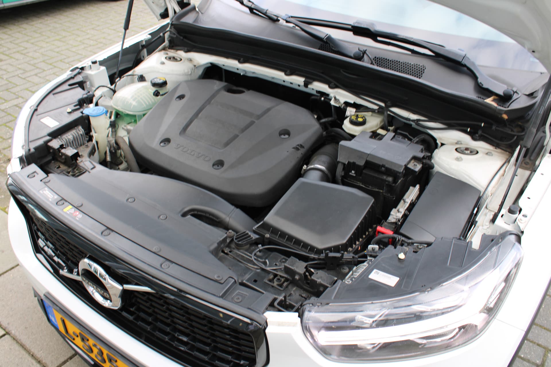 Volvo XC40 T3 Automaat R-Design thumbnail 38