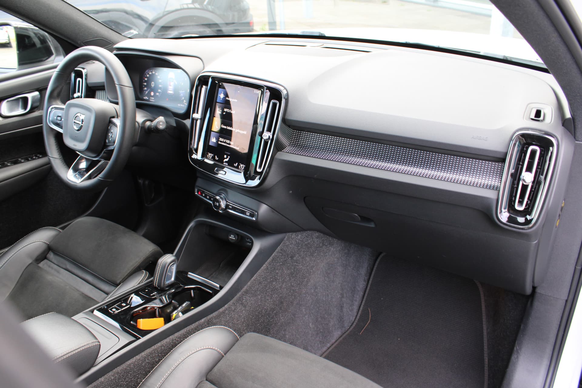 Volvo XC40 T3 Automaat R-Design thumbnail 49