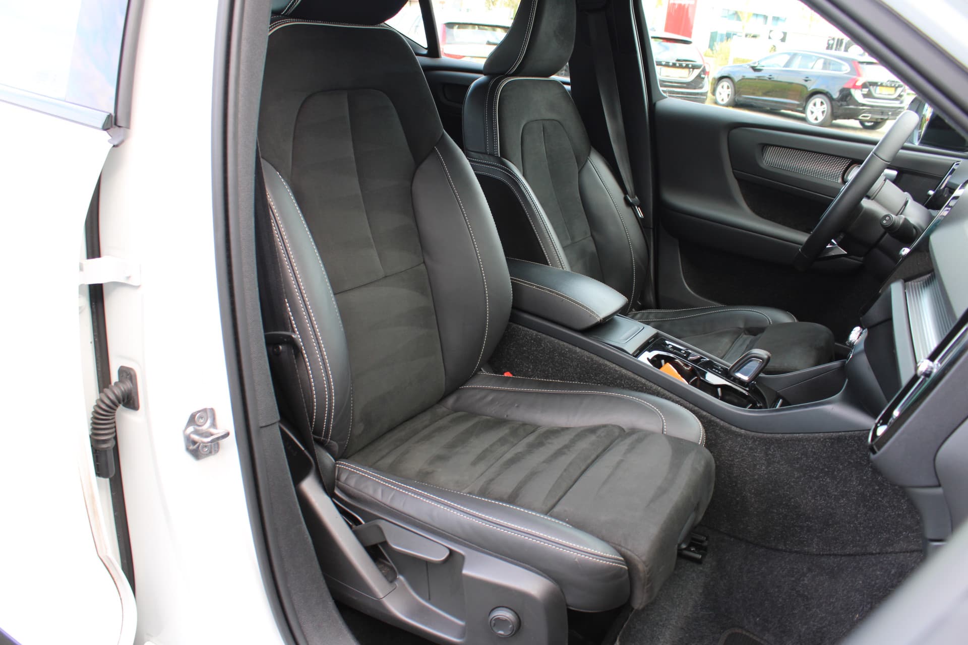 Volvo XC40 T3 Automaat R-Design thumbnail 53