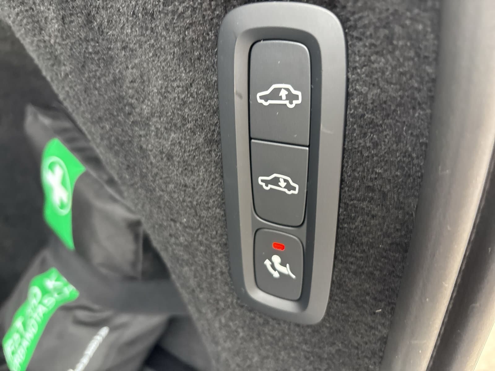 Volvo XC90 2.0 T8 Recharge AWD Ultimate Dark / Luchtvering / Trekhaak / 360 Camera / thumbnail 22