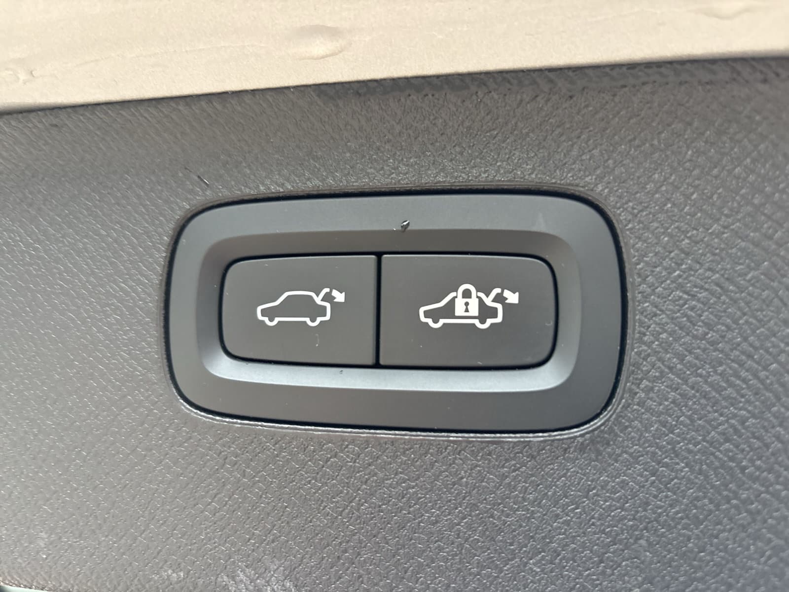 Volvo XC90 2.0 T8 Recharge AWD Ultimate Dark / Luchtvering / Trekhaak / 360 Camera / thumbnail 23