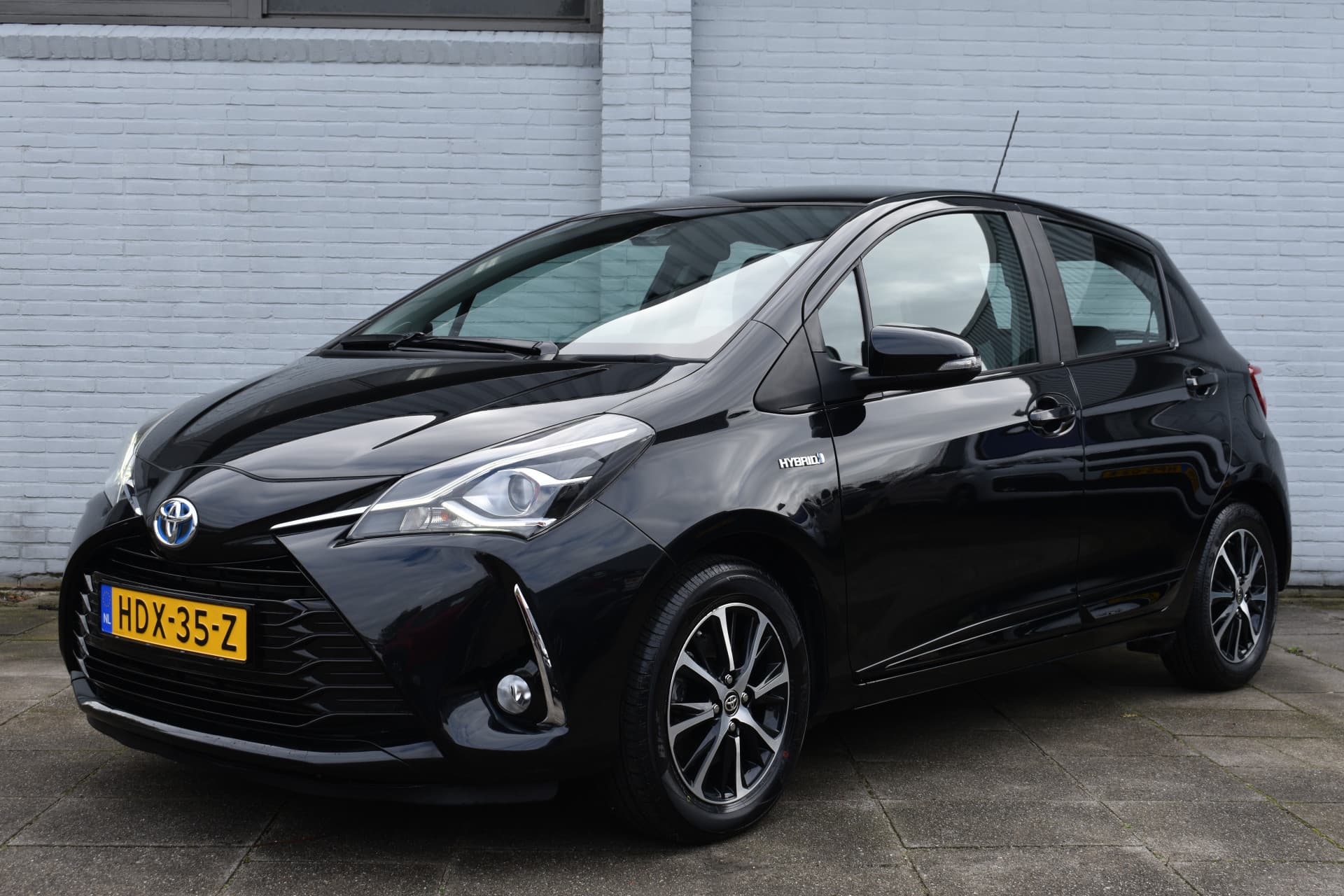 Toyota Yaris 1.5 Hybrid Dynamic Limited Automaat 100pk