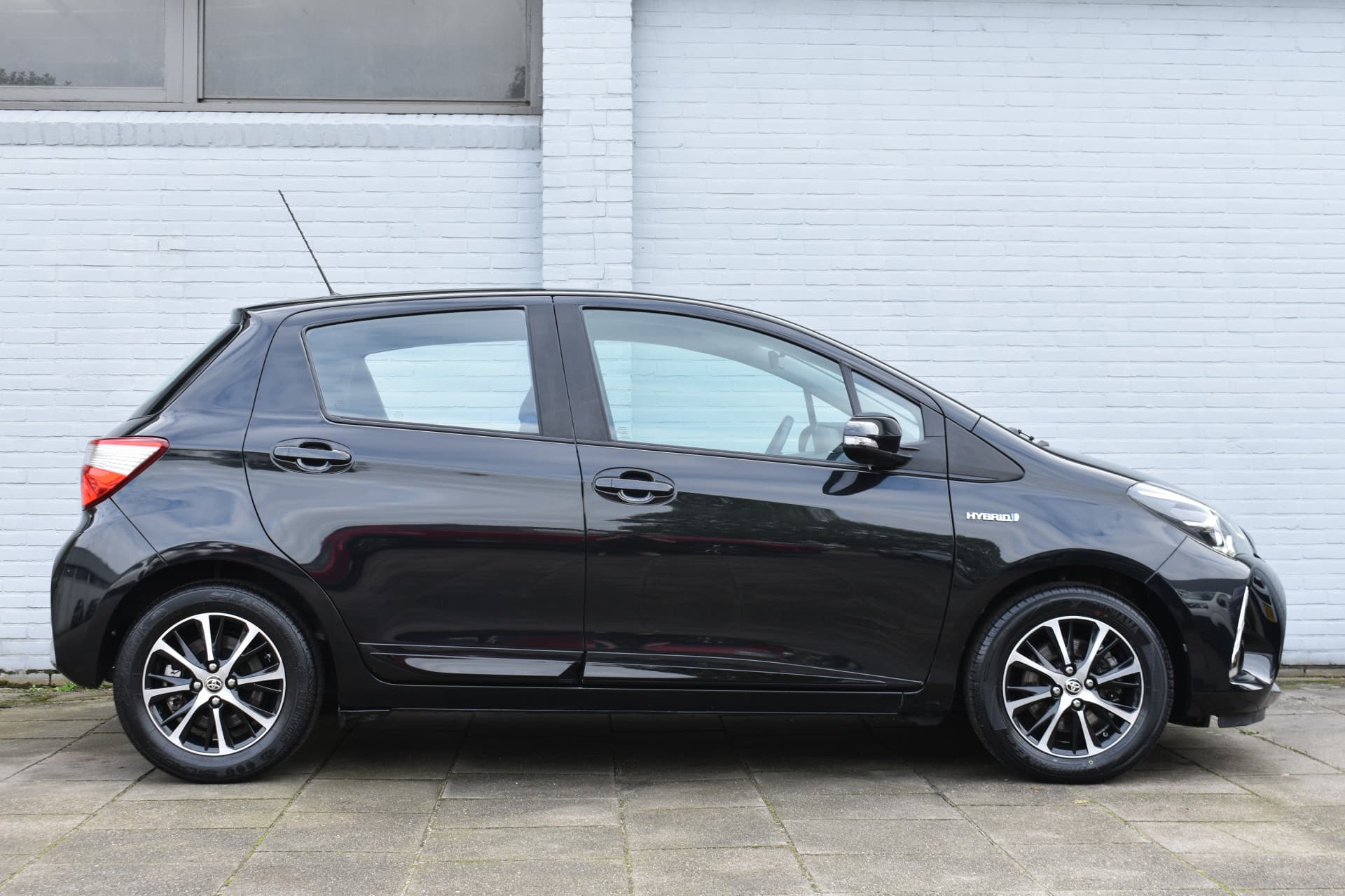 Toyota Yaris 1.5 Hybrid Dynamic Limited Automaat 100pk thumbnail 5