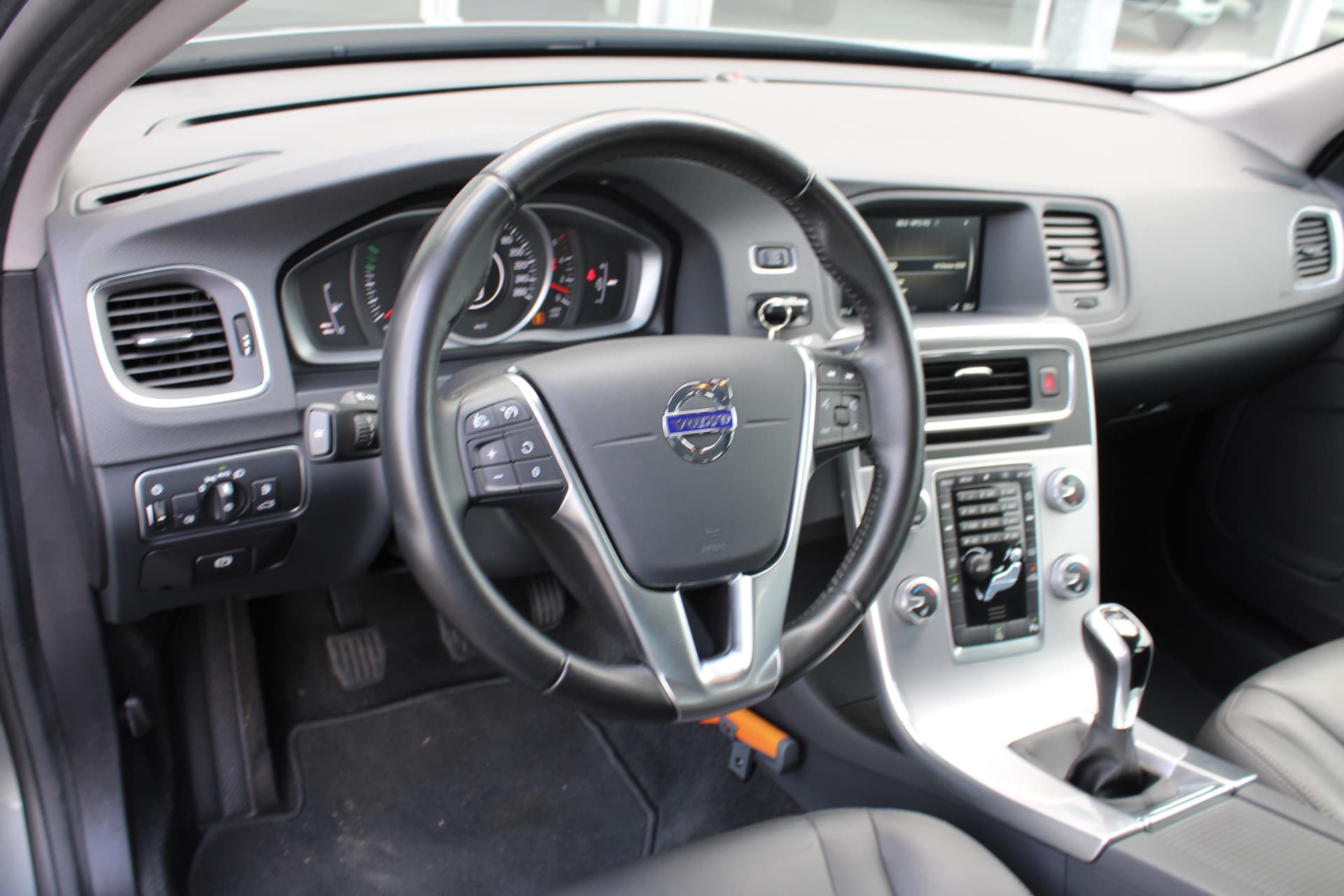 Volvo V60 Cross Country D4 Nordic+ thumbnail 11