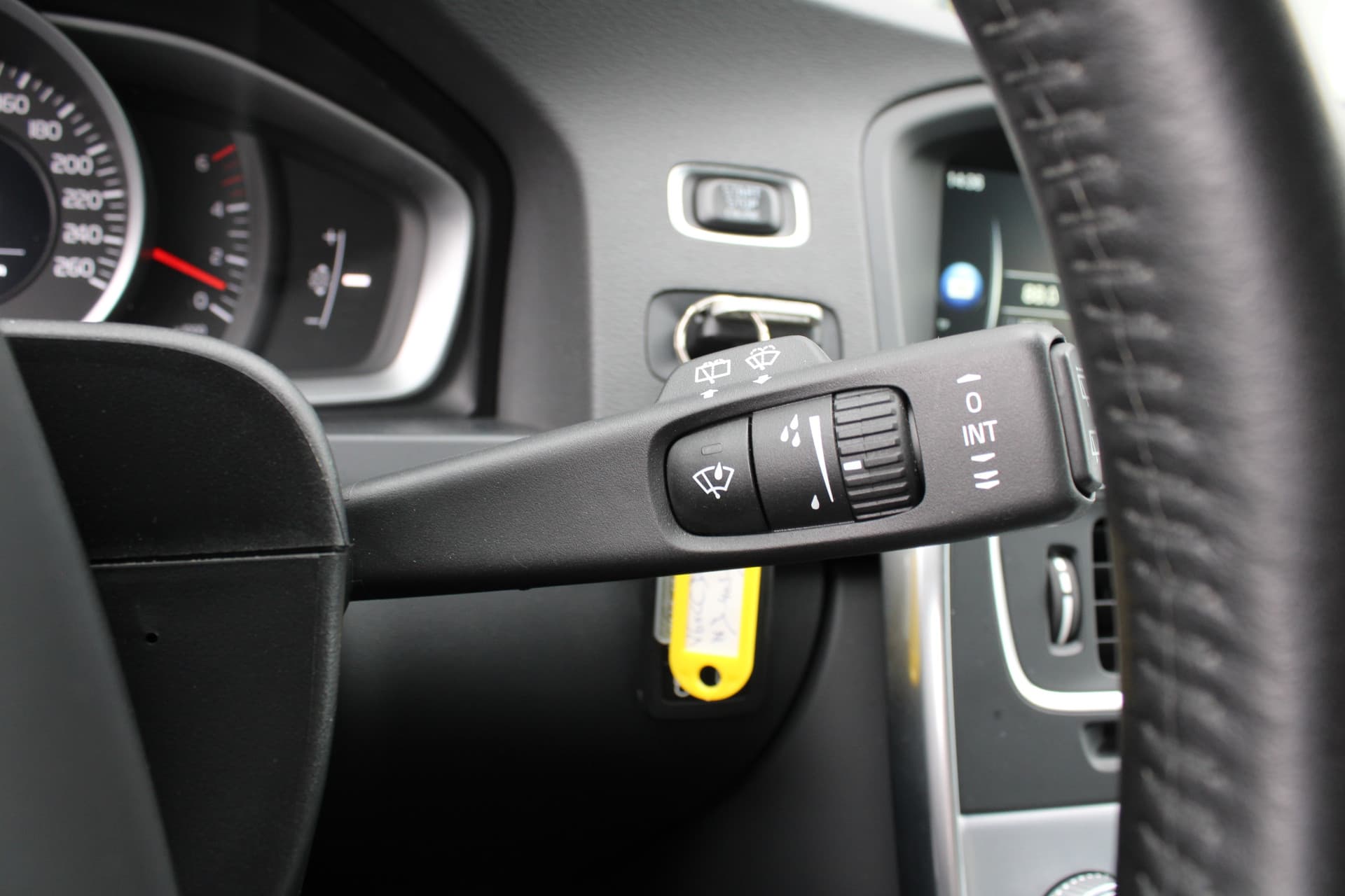 Volvo V60 Cross Country D4 Nordic+ thumbnail 23