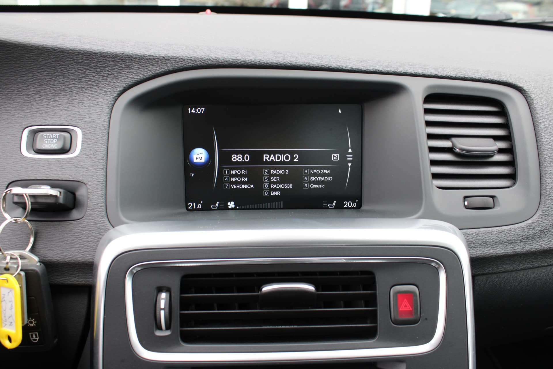 Volvo V60 Cross Country D4 Nordic+ thumbnail 24