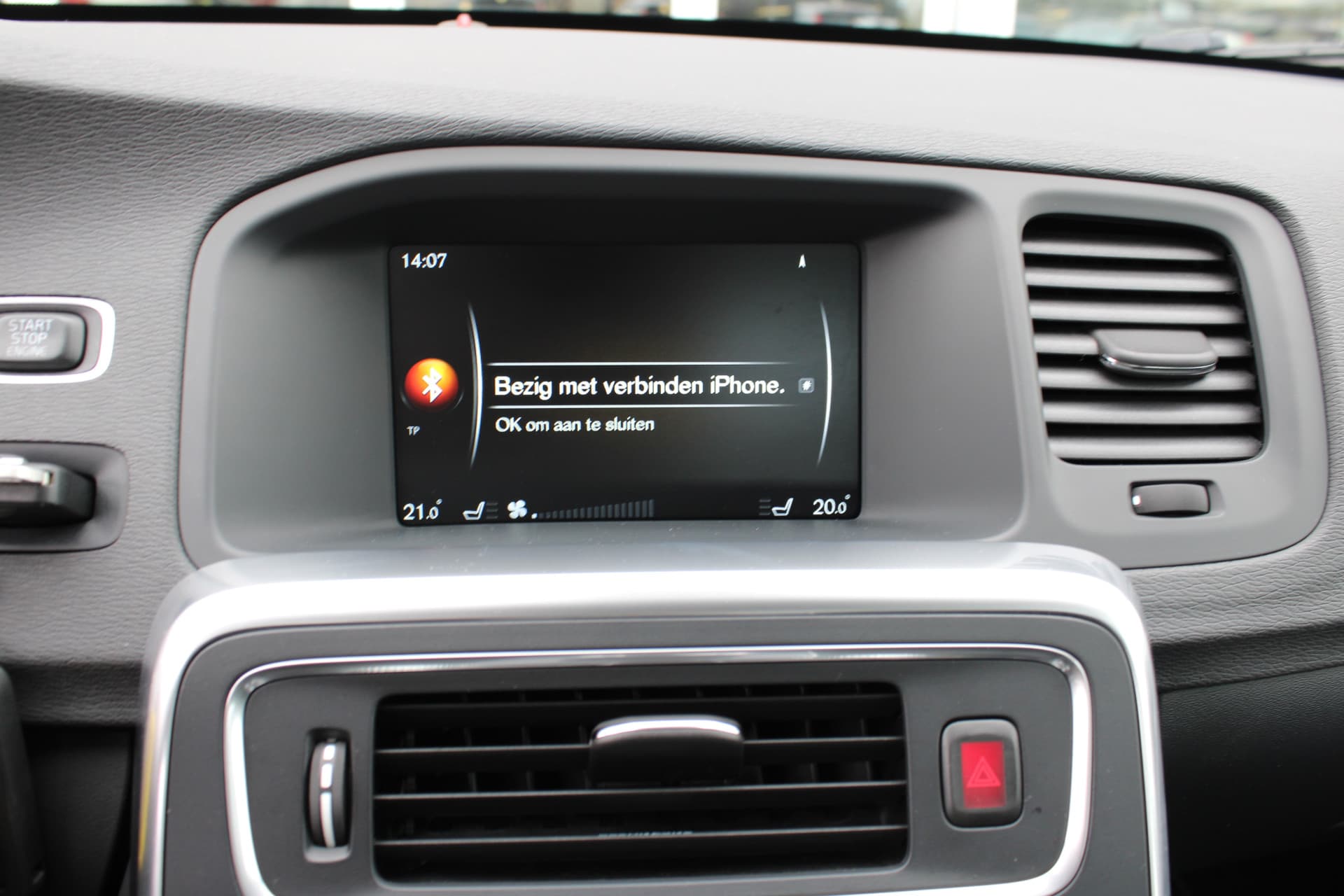 Volvo V60 Cross Country D4 Nordic+ thumbnail 26