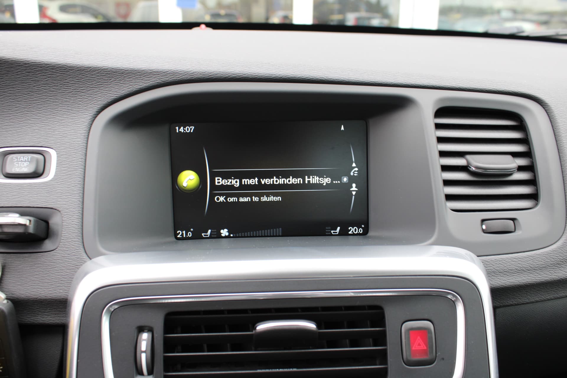 Volvo V60 Cross Country D4 Nordic+ thumbnail 27