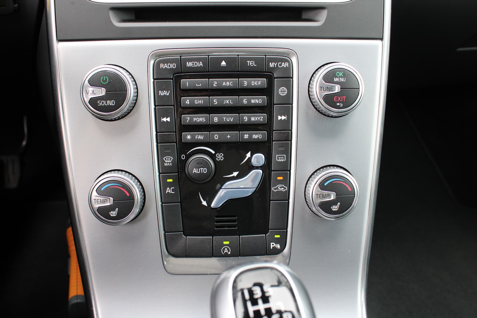 Volvo V60 Cross Country D4 Nordic+ thumbnail 29