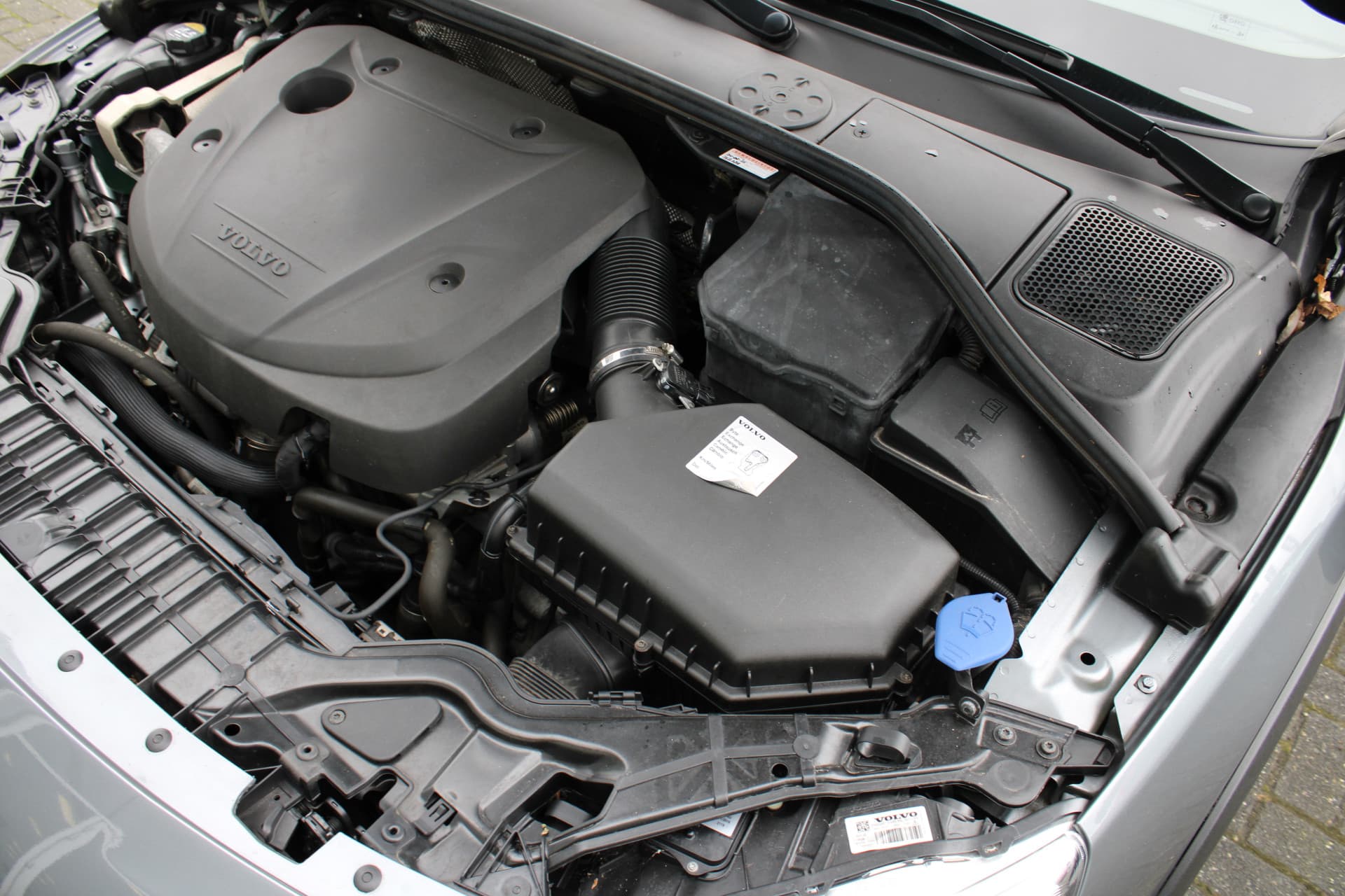 Volvo V60 Cross Country D4 Nordic+ thumbnail 38