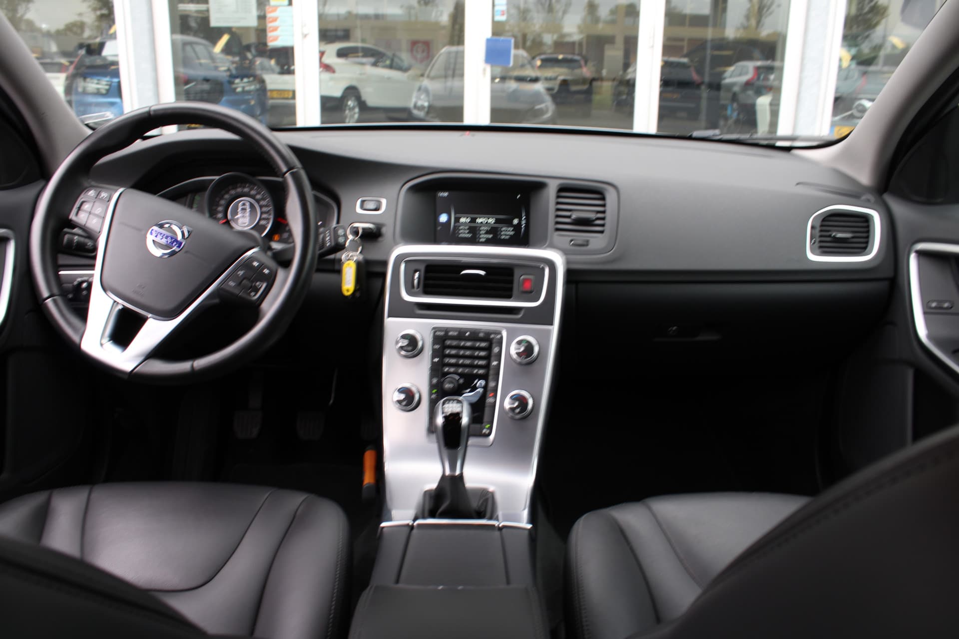 Volvo V60 Cross Country D4 Nordic+ thumbnail 39