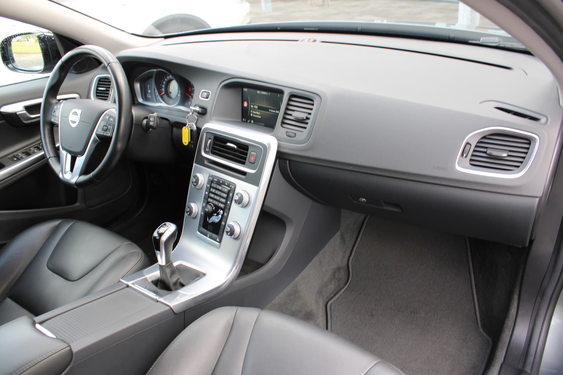 Volvo V60 Cross Country D4 Nordic+ thumbnail 42