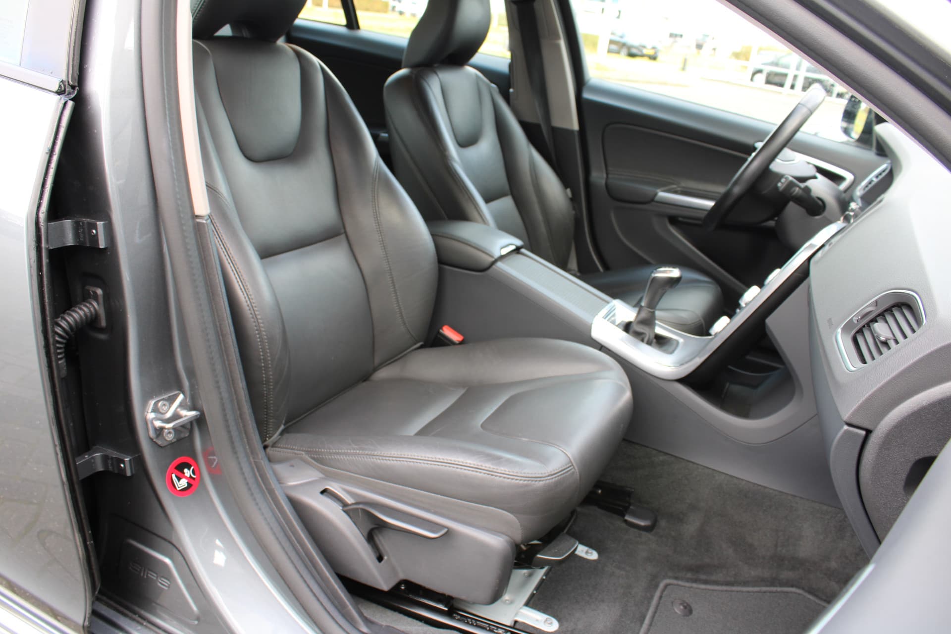 Volvo V60 Cross Country D4 Nordic+ thumbnail 46