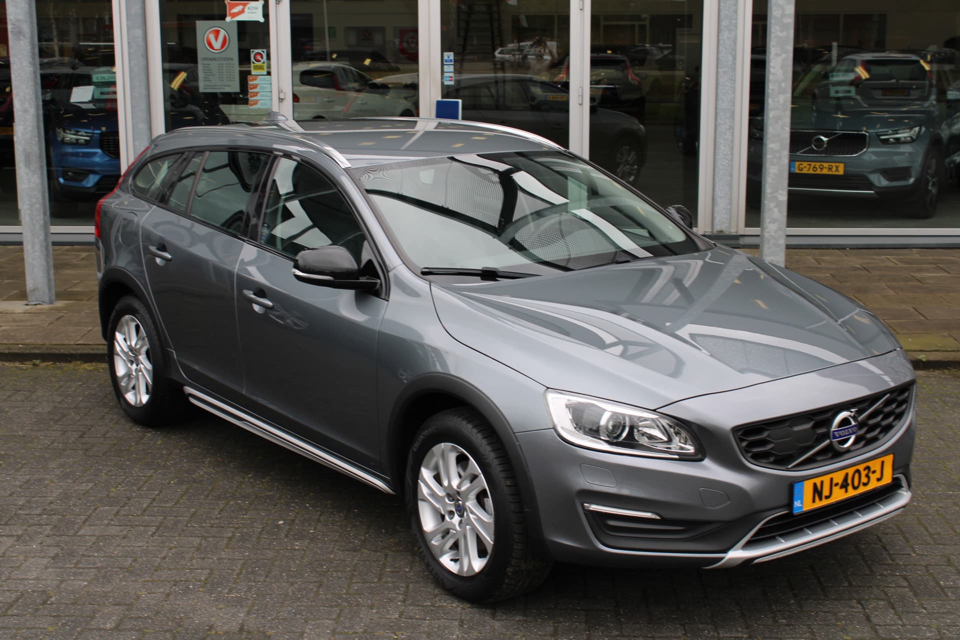 Volvo V60 Cross Country D4 Nordic+ thumbnail 48