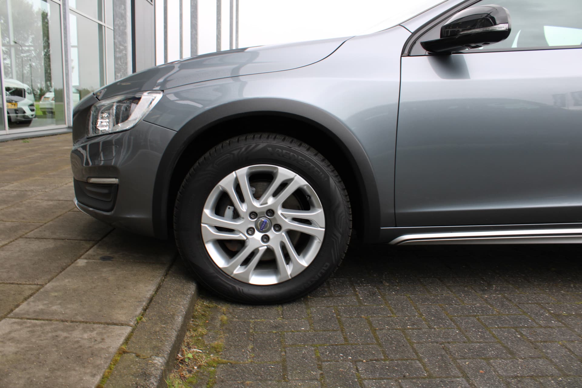 Volvo V60 Cross Country D4 Nordic+ thumbnail 57