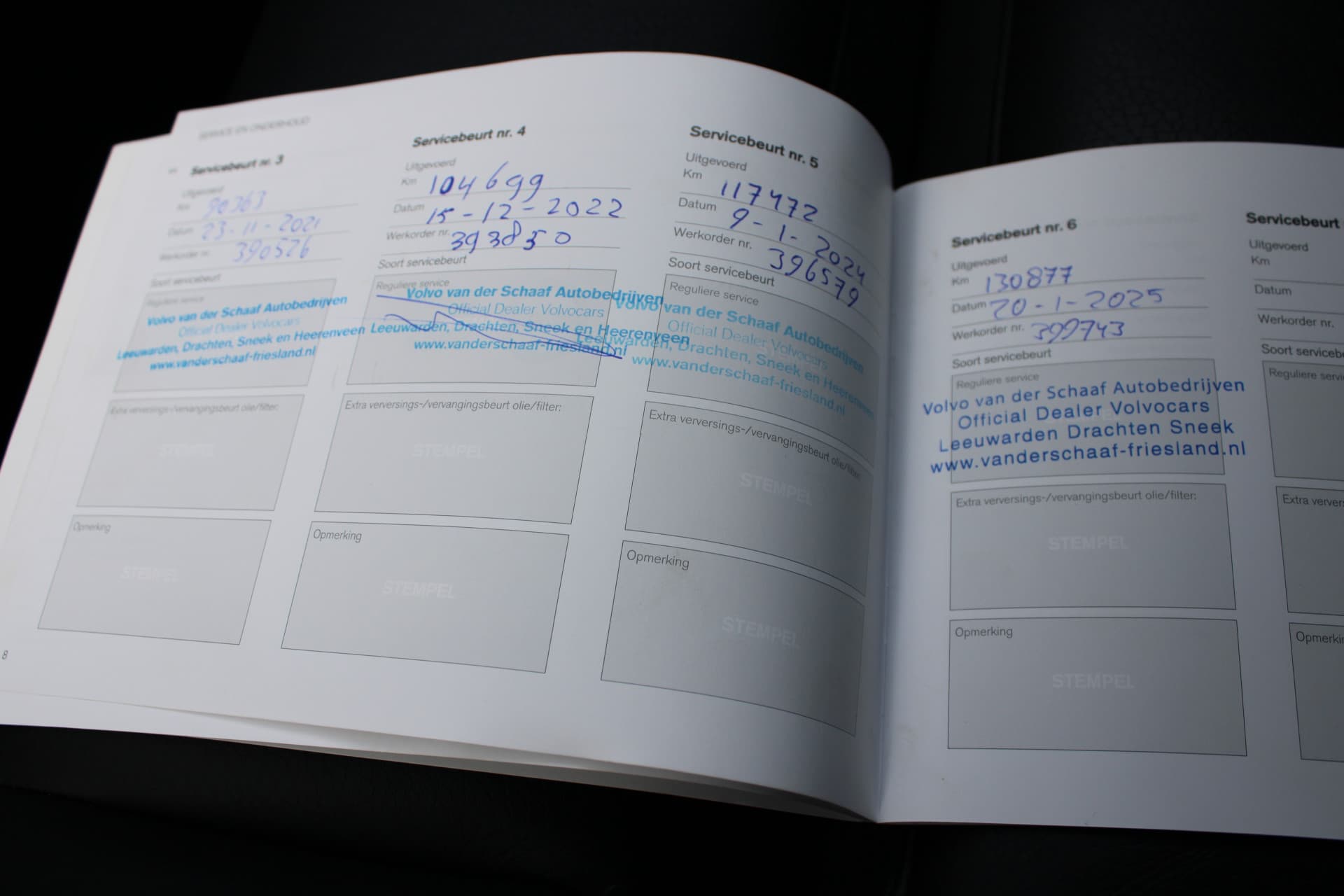 Volvo V90 Cross Country T5 AWD 90th Anniversary Edition thumbnail 9