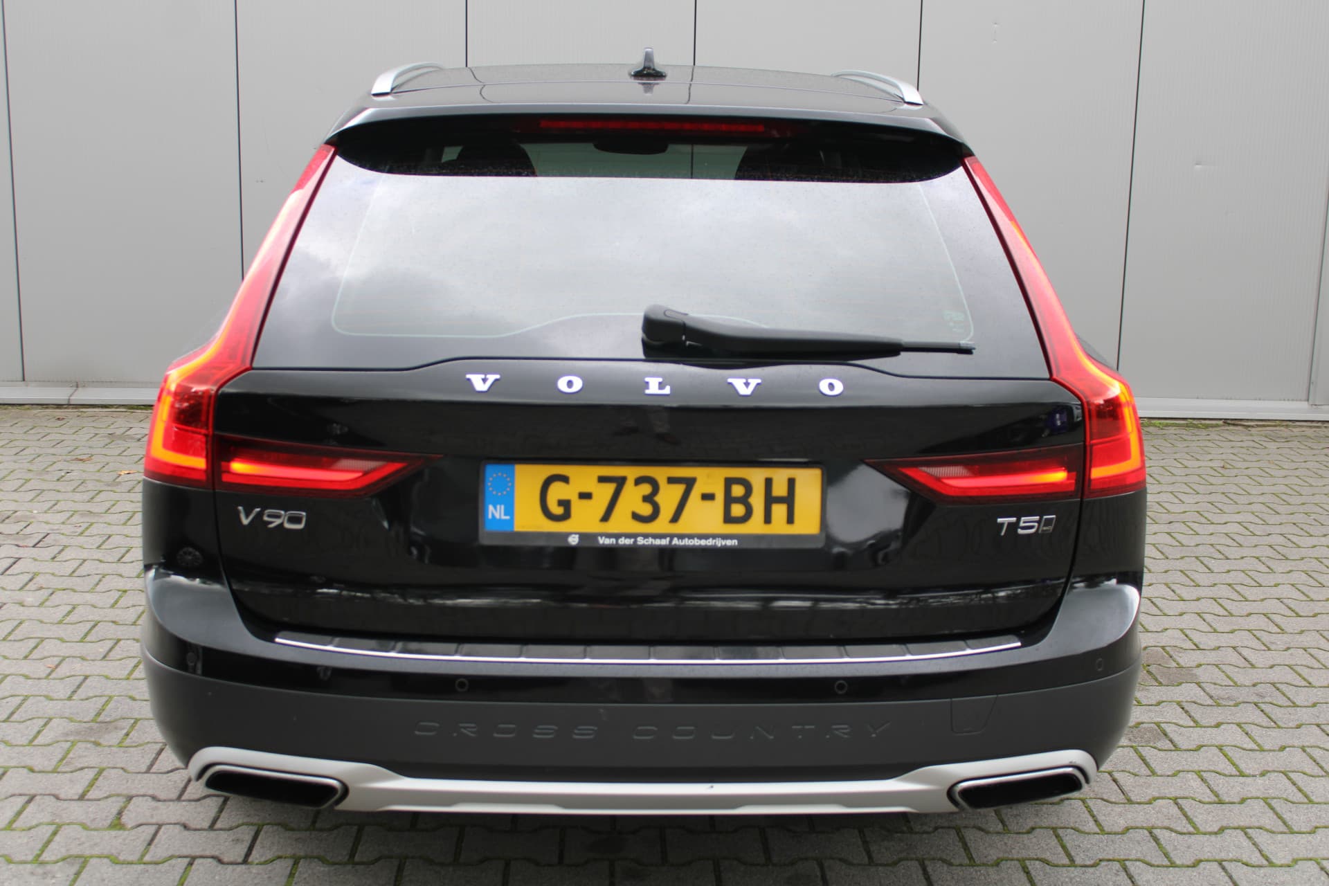 Volvo V90 Cross Country T5 AWD 90th Anniversary Edition thumbnail 11