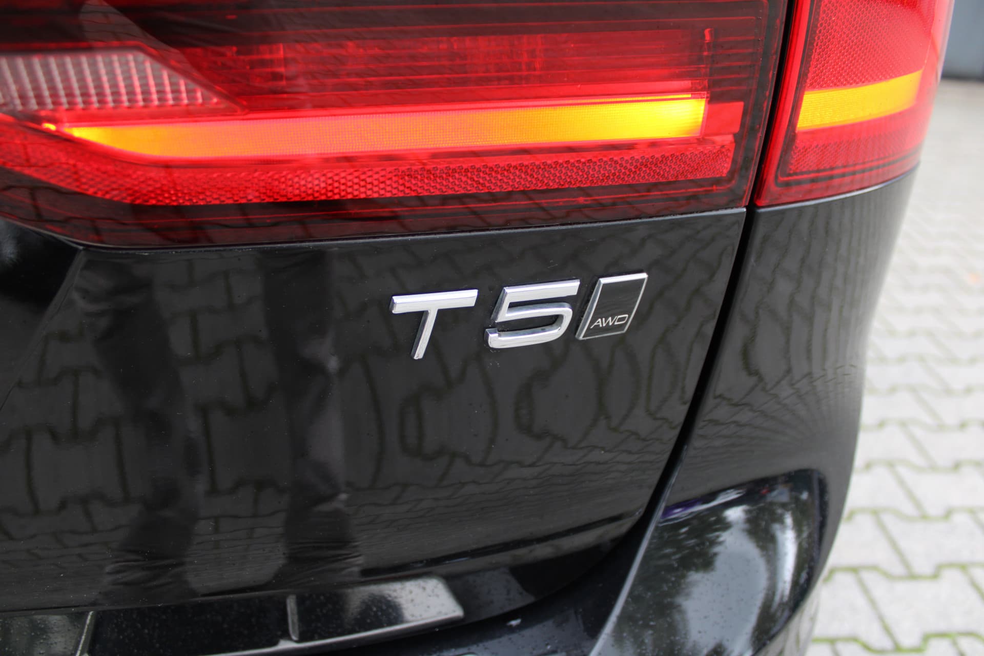 Volvo V90 Cross Country T5 AWD 90th Anniversary Edition thumbnail 19