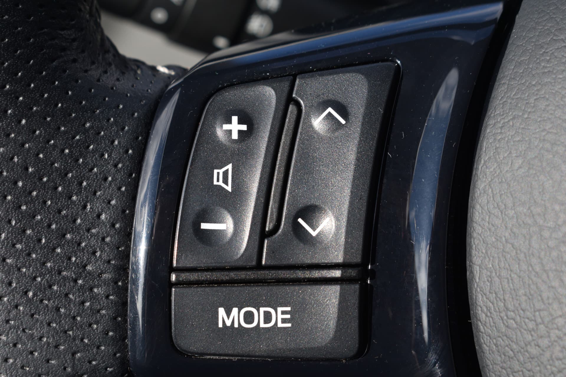 Toyota Yaris 1.5 Hybrid Dynamic Automaat 100pk thumbnail 5