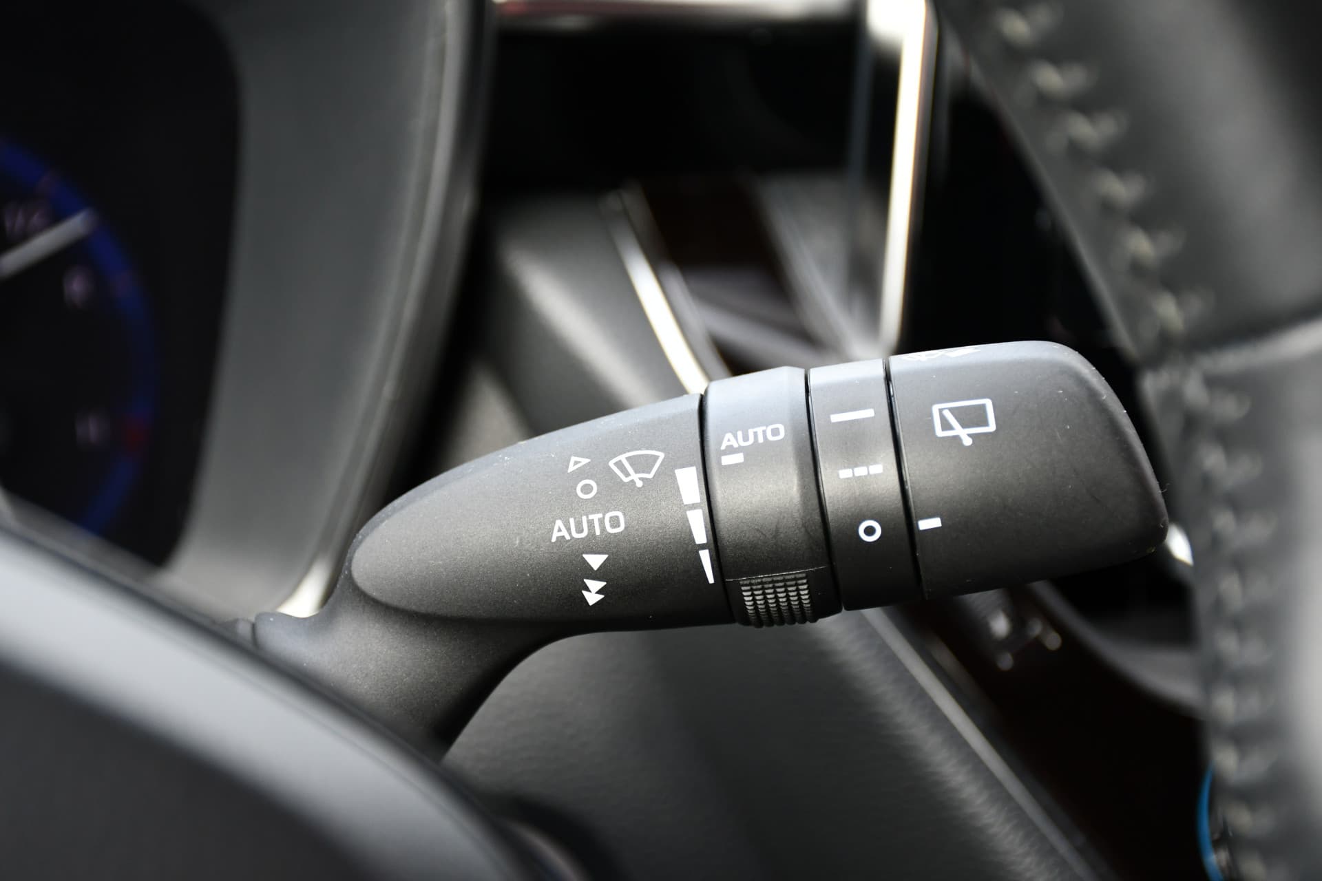 Toyota Corolla 2.0 Hybrid Dynamic Automaat 180pk thumbnail 14