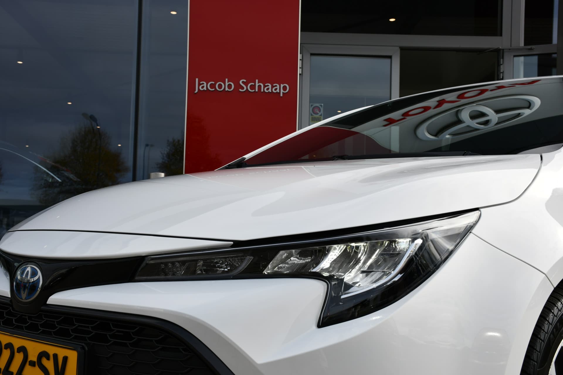 Toyota Corolla 2.0 Hybrid Dynamic Automaat 180pk thumbnail 18