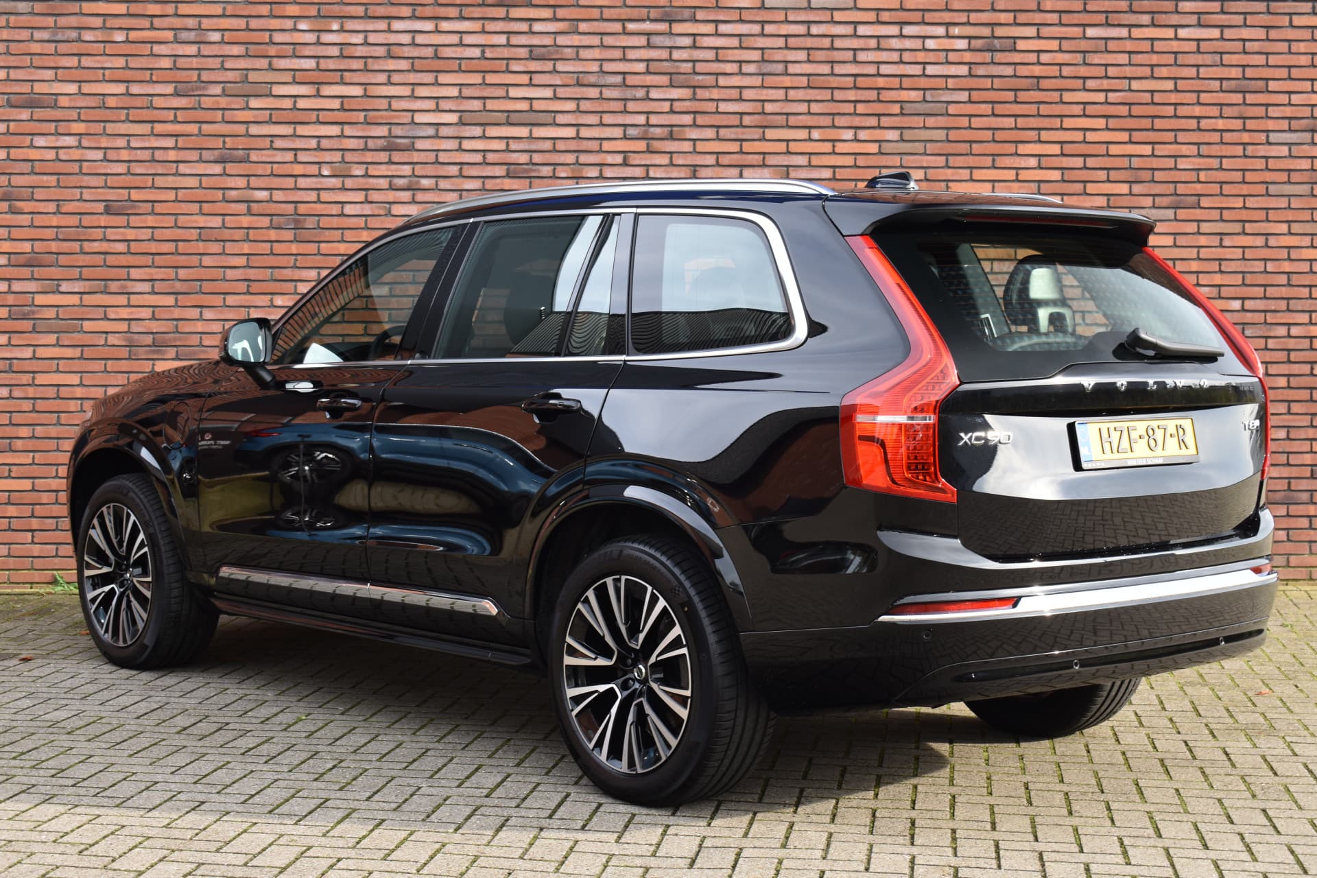 Volvo XC90 T8 455PK Recharge AWD Ultra Bright thumbnail 2