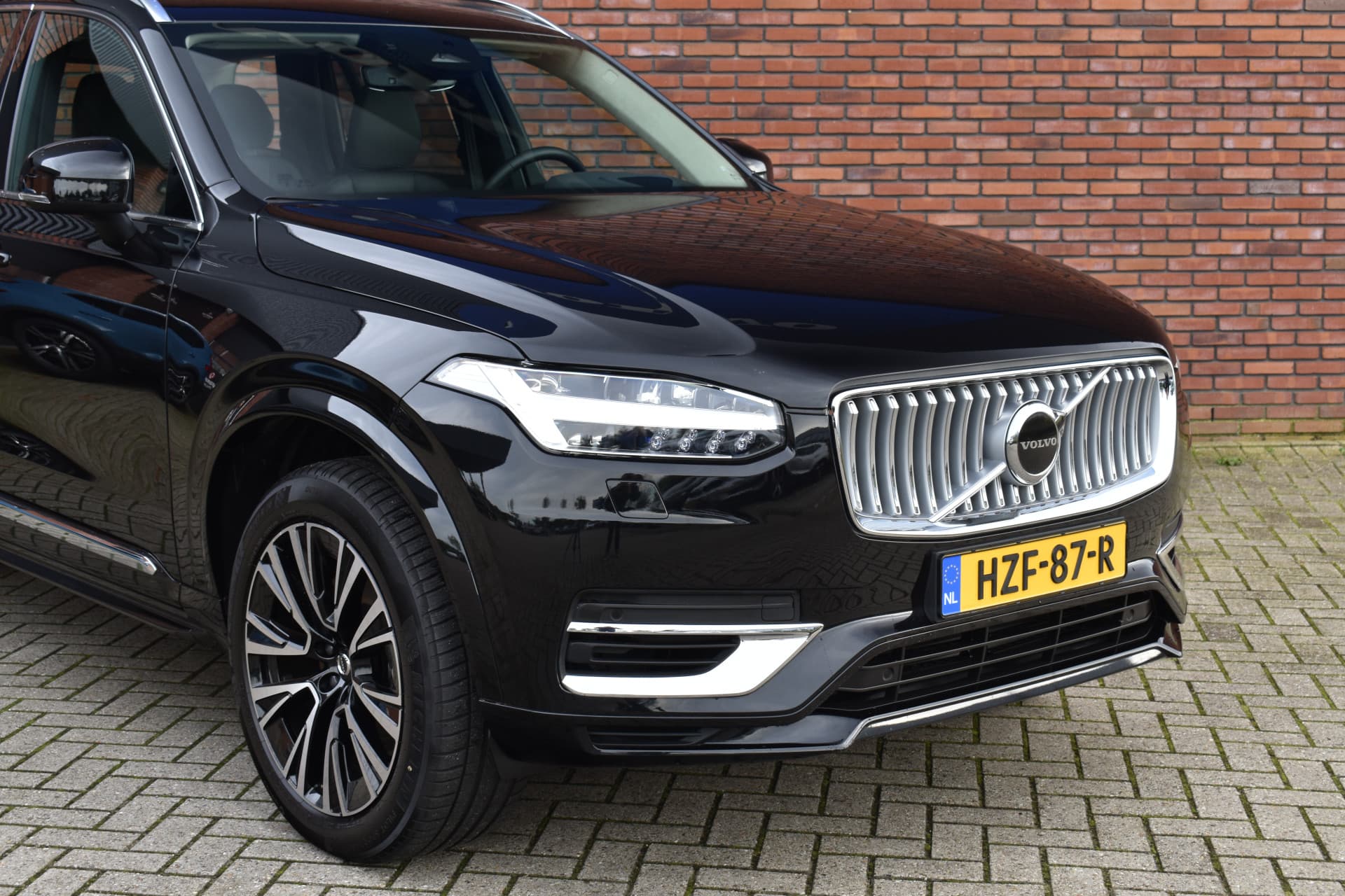 Volvo XC90 T8 455PK Recharge AWD Ultra Bright thumbnail 8