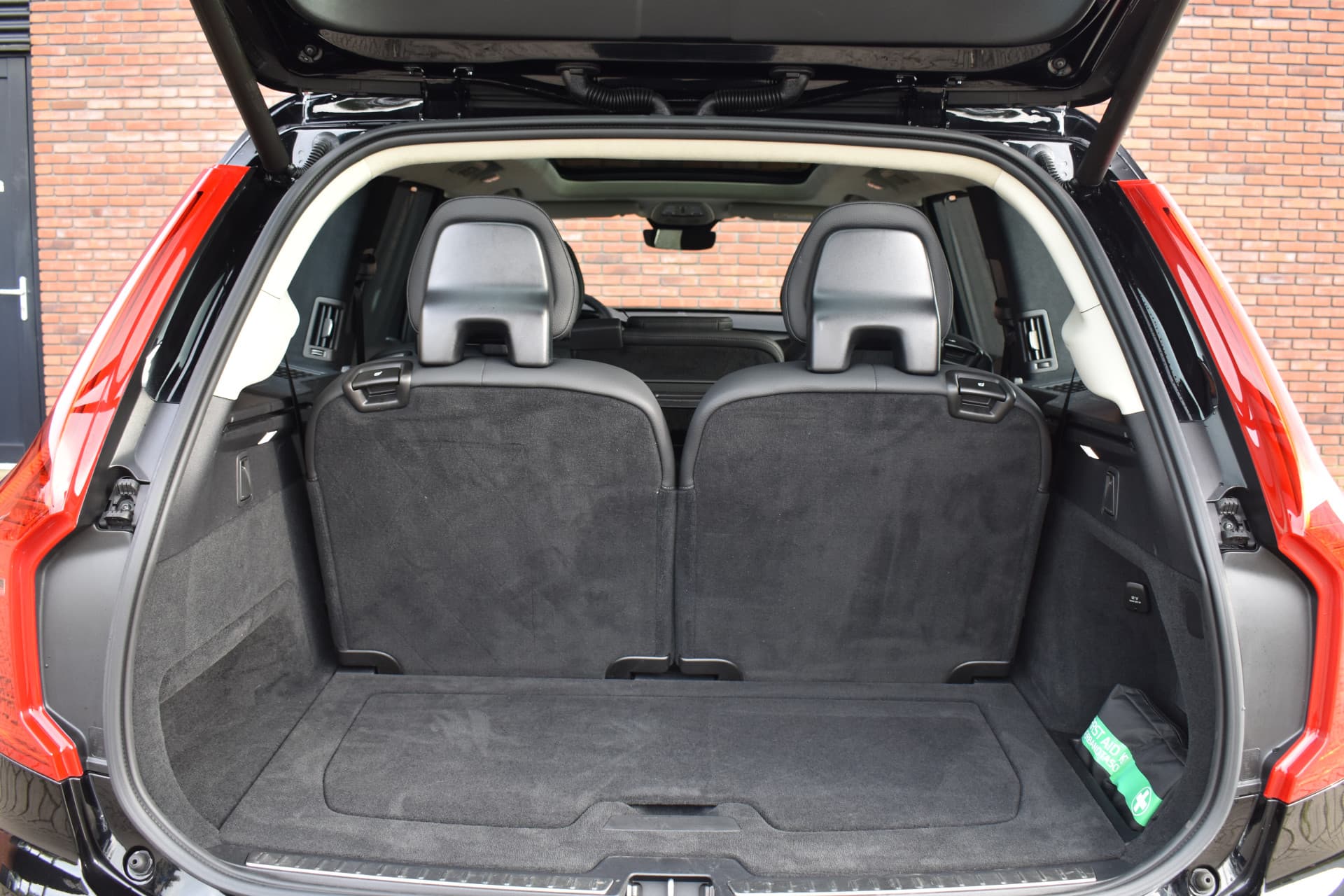 Volvo XC90 T8 455PK Recharge AWD Ultra Bright thumbnail 11