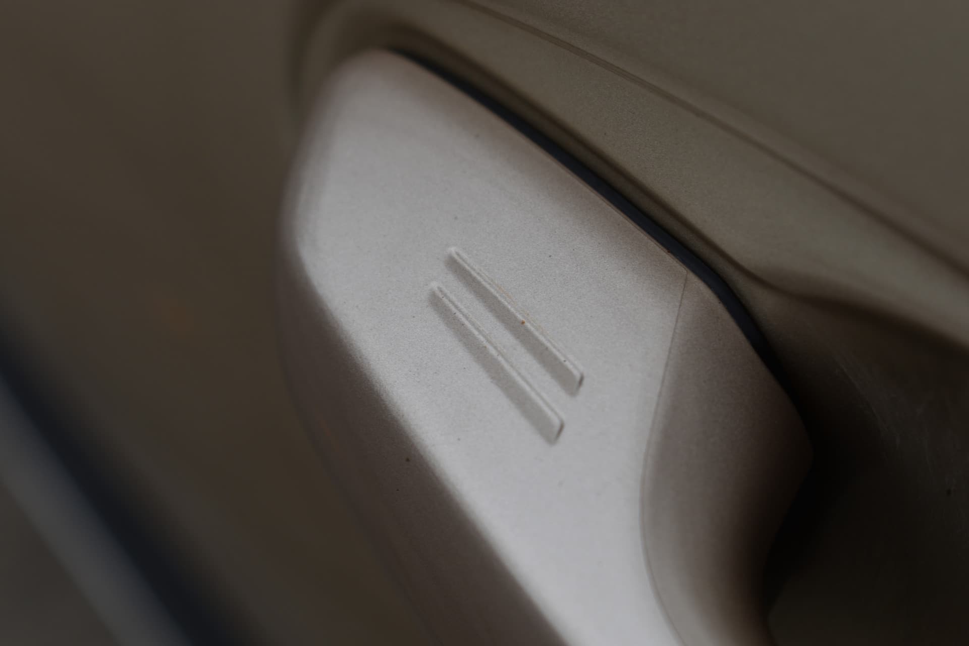 Toyota Land Cruiser 3.0 D-4D-F Executive thumbnail 2