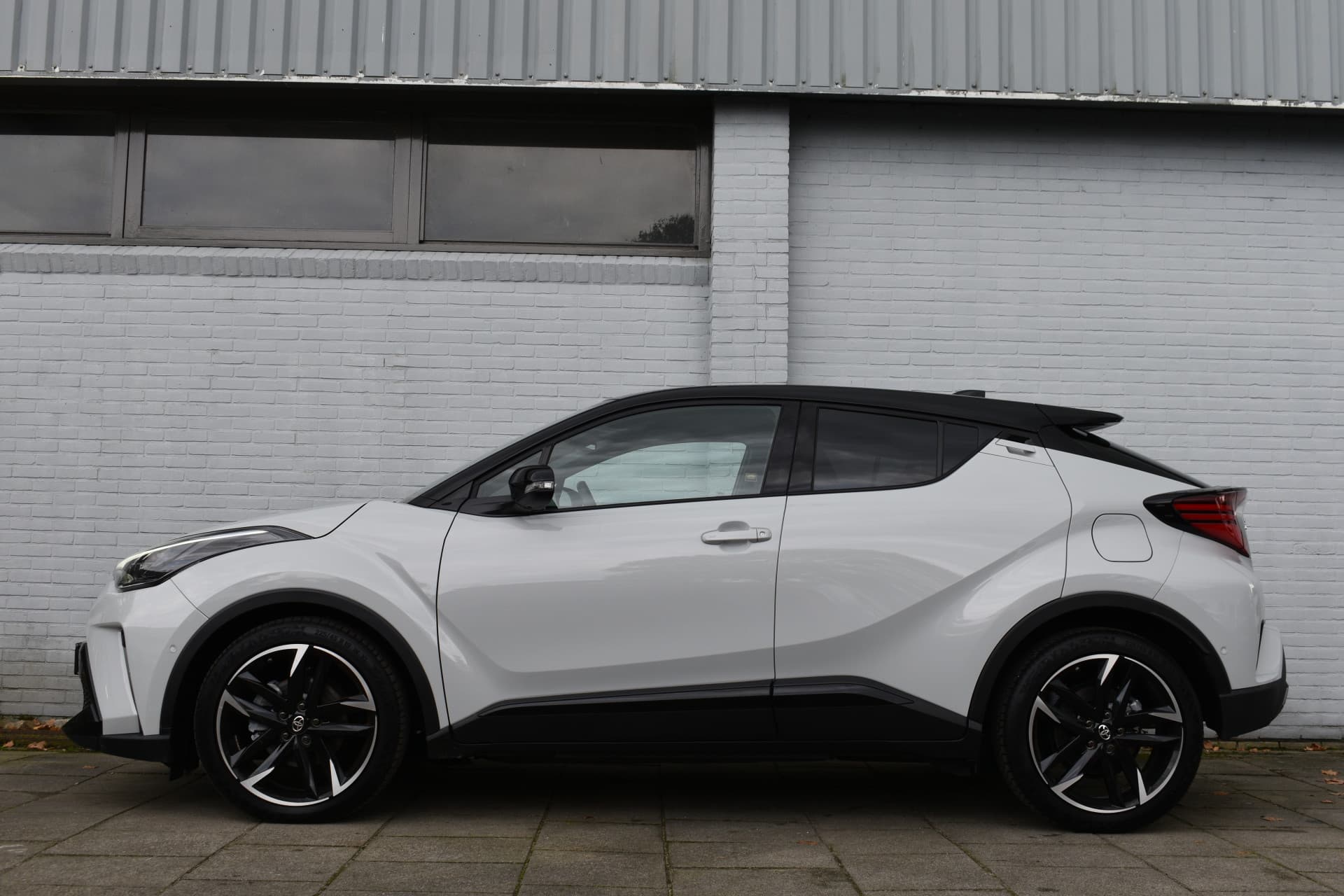 Toyota C-HR 1.8 Hybrid GR-Sport Limited Automaat 122pk thumbnail 3