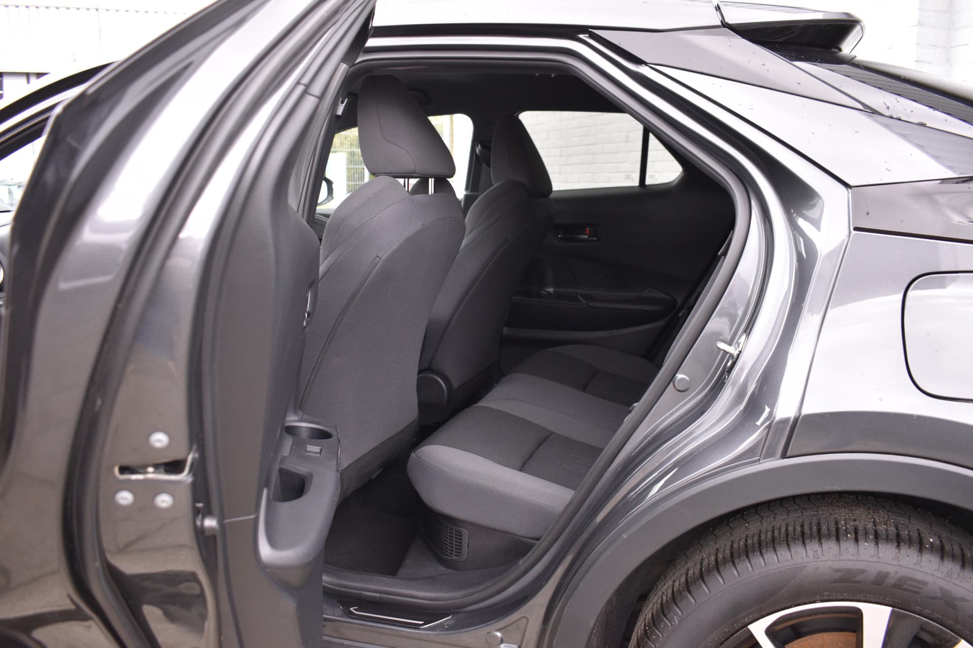 Toyota C-HR 1.8 Hybrid 140 Dynamic Plus Limited Automaat 140pk thumbnail 17