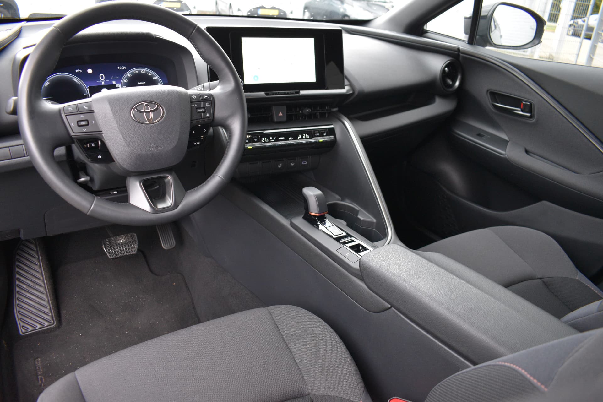 Toyota C-HR 1.8 Hybrid 140 Dynamic Plus Limited Automaat 140pk thumbnail 18