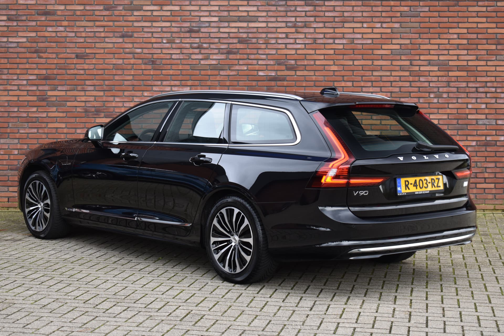 Volvo V90 T6 350PK Plug-in hybrid AWD Core Bright Long Range thumbnail 2