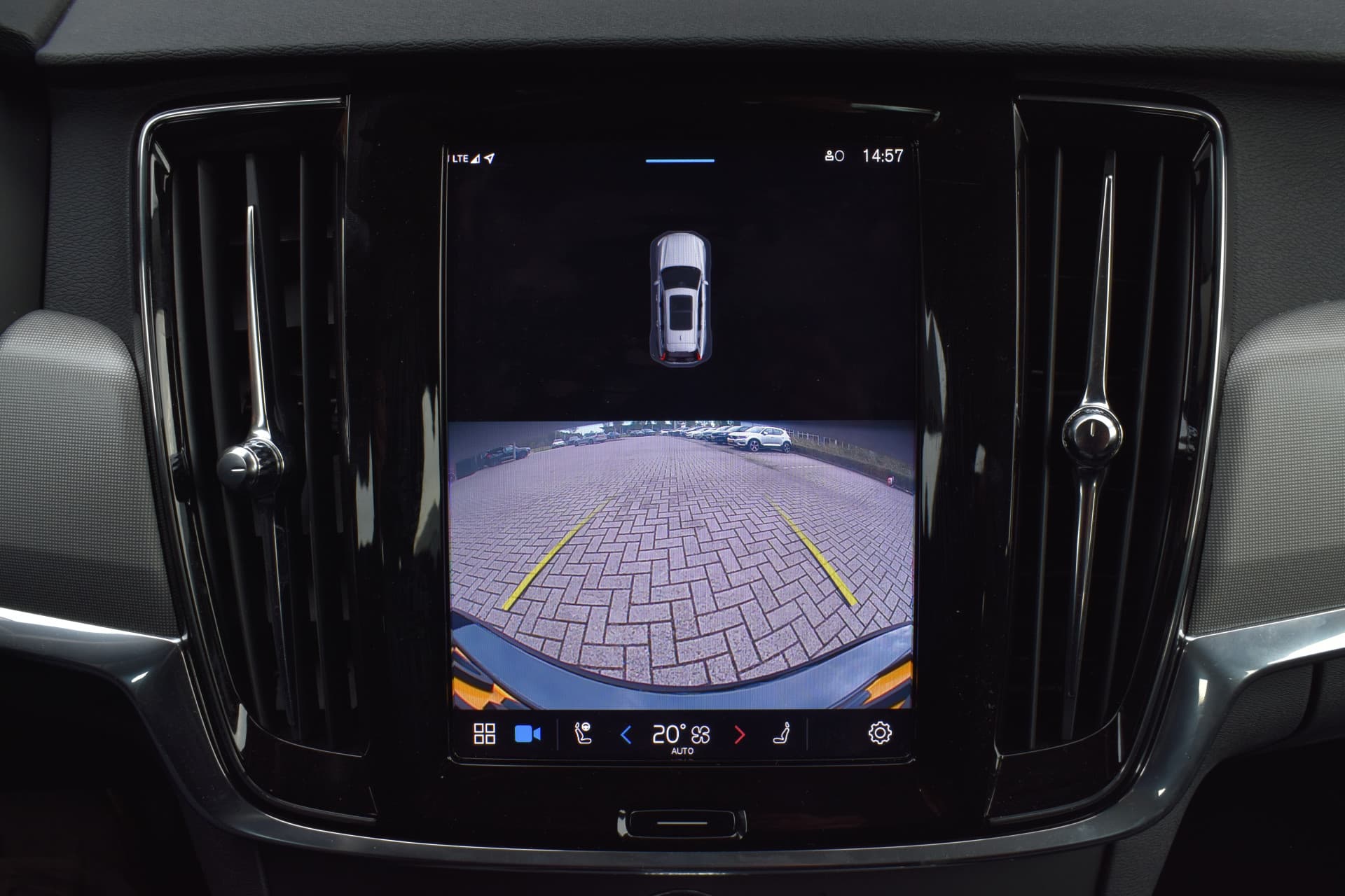 Volvo V90 T6 350PK Plug-in hybrid AWD Core Bright Long Range thumbnail 18