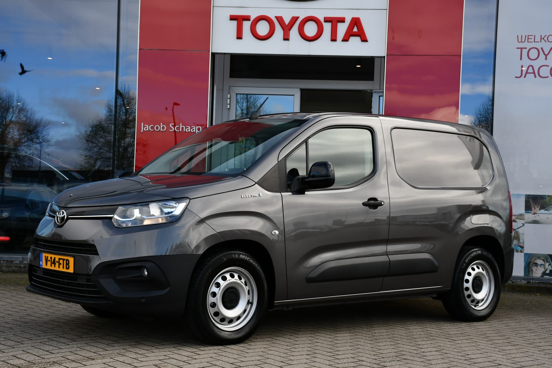 Toyota ProAce CITY Electric Live 50 kWh Automaat 136pk