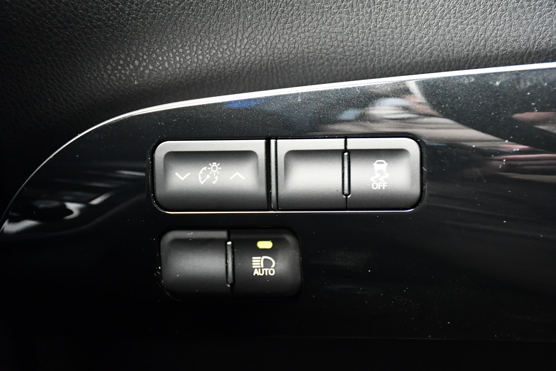 Toyota Prius 1.8 Aspiration Automaat 122pk thumbnail 14