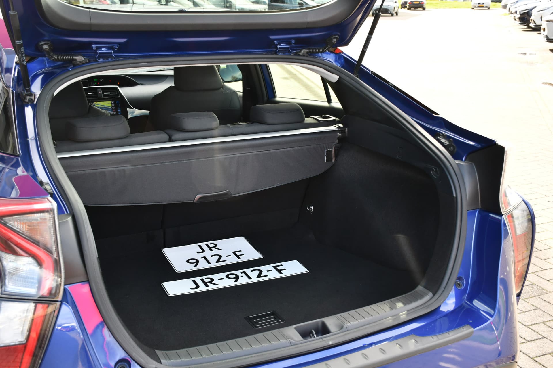 Toyota Prius 1.8 Aspiration Automaat 122pk thumbnail 17