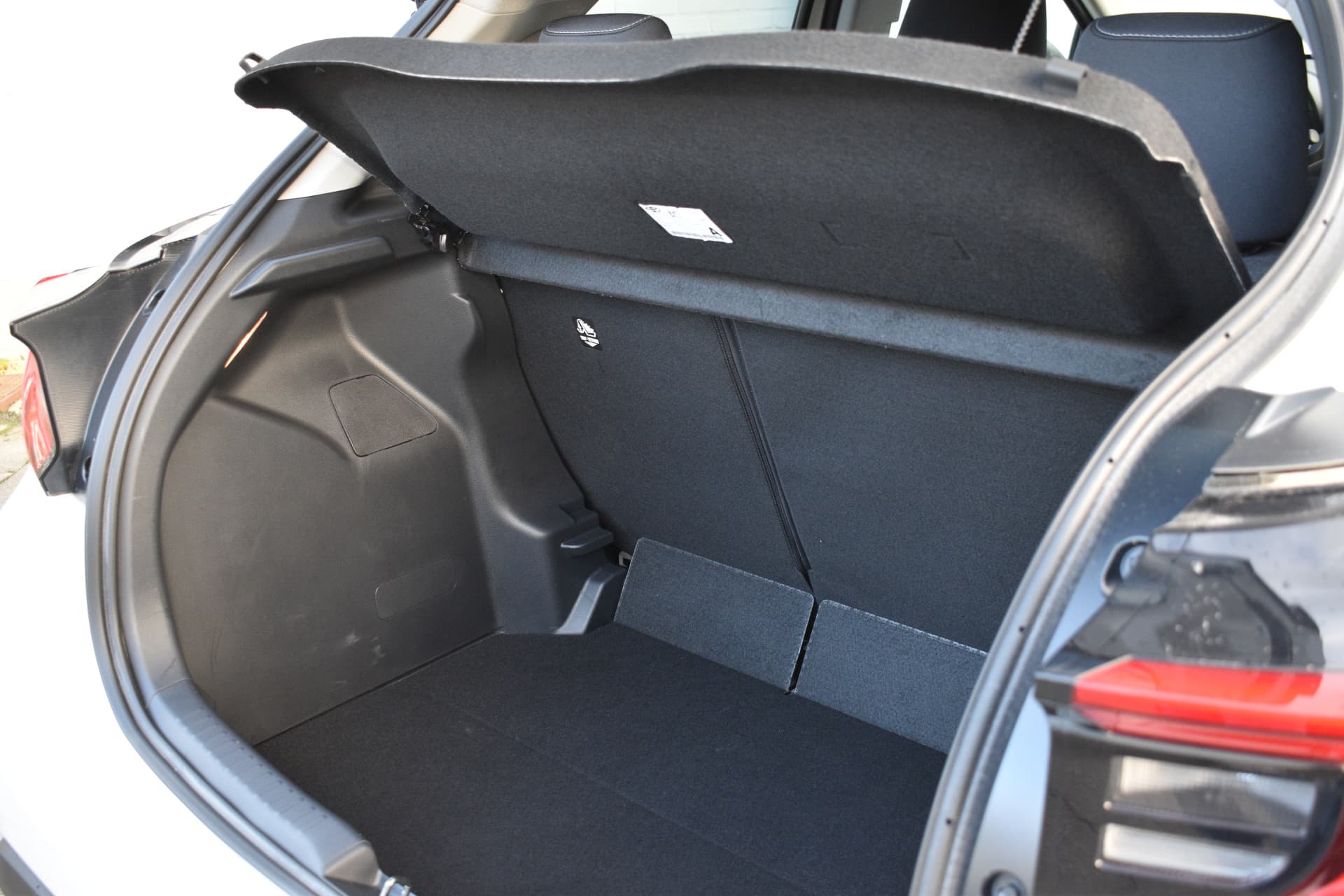 Toyota Yaris 1.5 Hybrid 115 First Edition Limited Automaat 116pk thumbnail 17