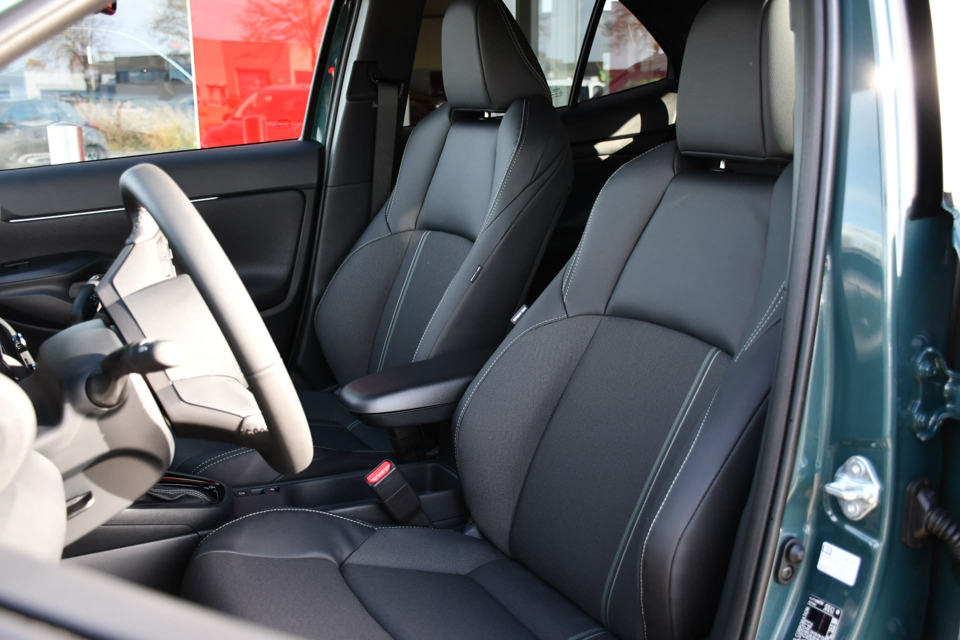 Toyota Yaris Cross 1.5 Hybrid 130 Executive Automaat 130Pk thumbnail 2