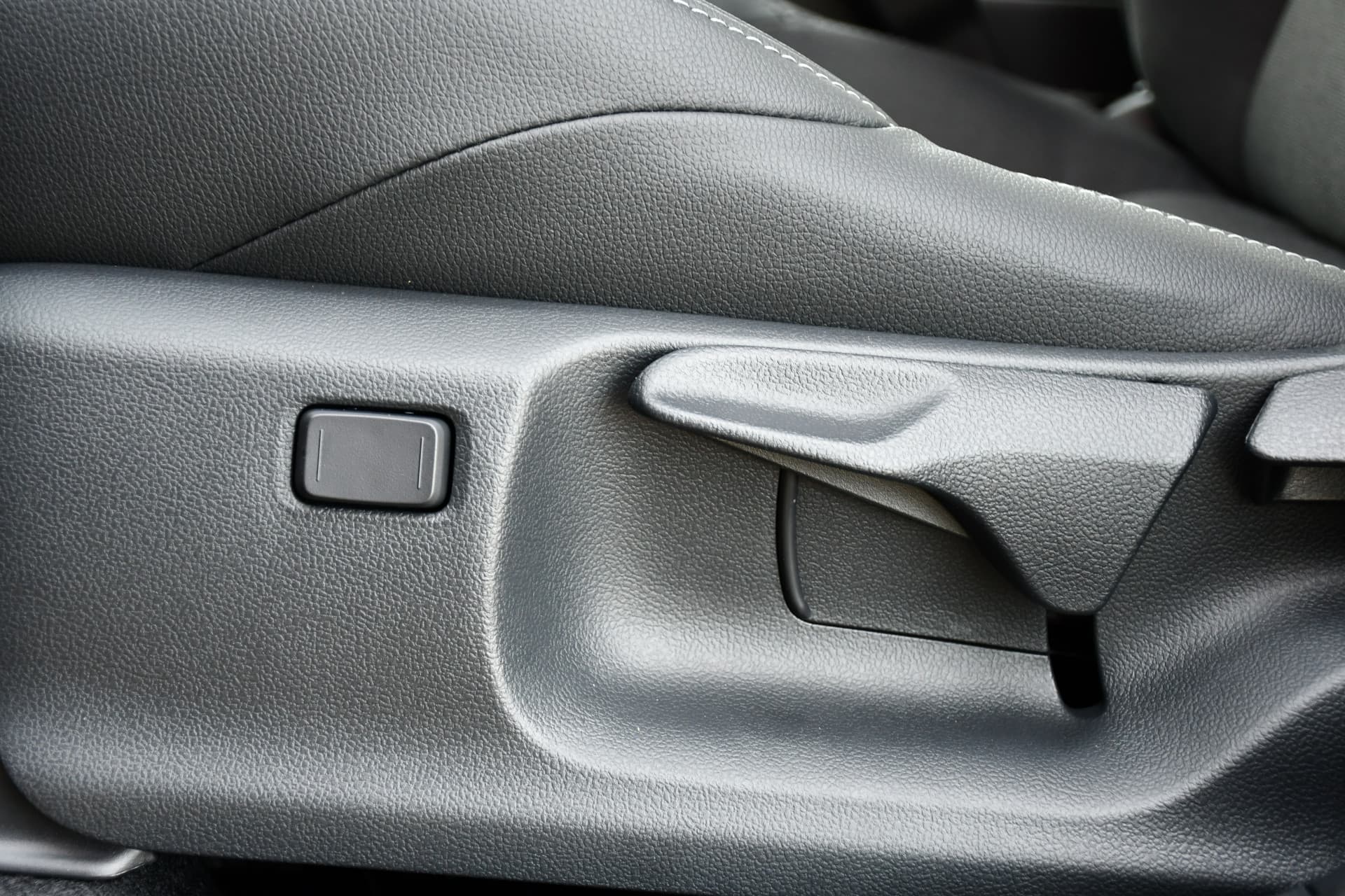 Toyota Yaris Cross 1.5 Hybrid 130 Executive Automaat 130Pk thumbnail 3