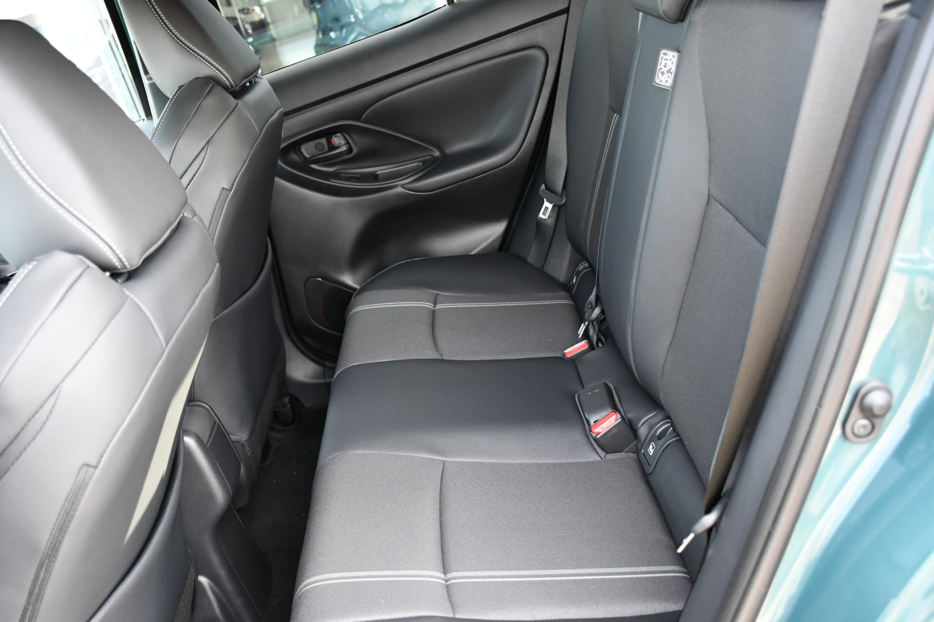 Toyota Yaris Cross 1.5 Hybrid 130 Executive Automaat 130Pk thumbnail 25