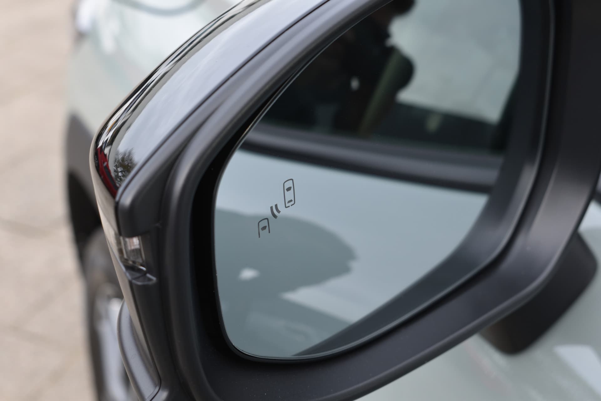 Toyota Corolla Cross Hybrid 140 Dynamic Automaat 140pk thumbnail 4