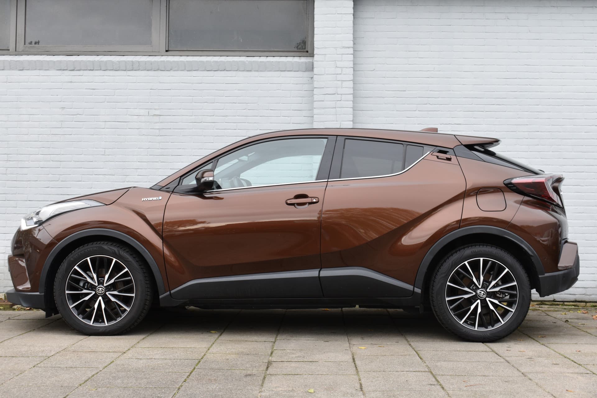 Toyota C-HR 1.8 Hybrid Executive Ultimate Automaat 122pk thumbnail 3