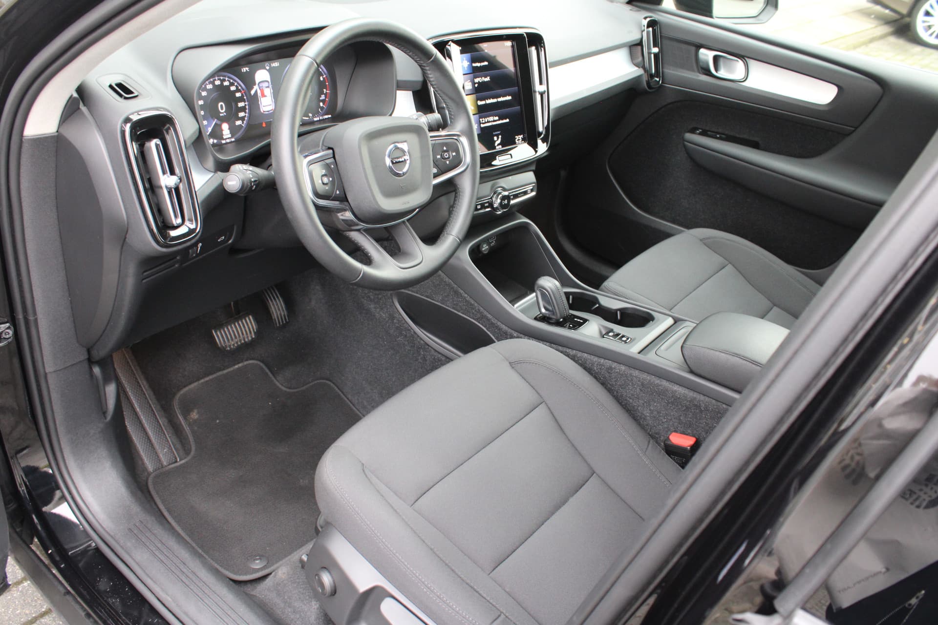 Volvo XC40 T2 Automaat Business Pro thumbnail 11