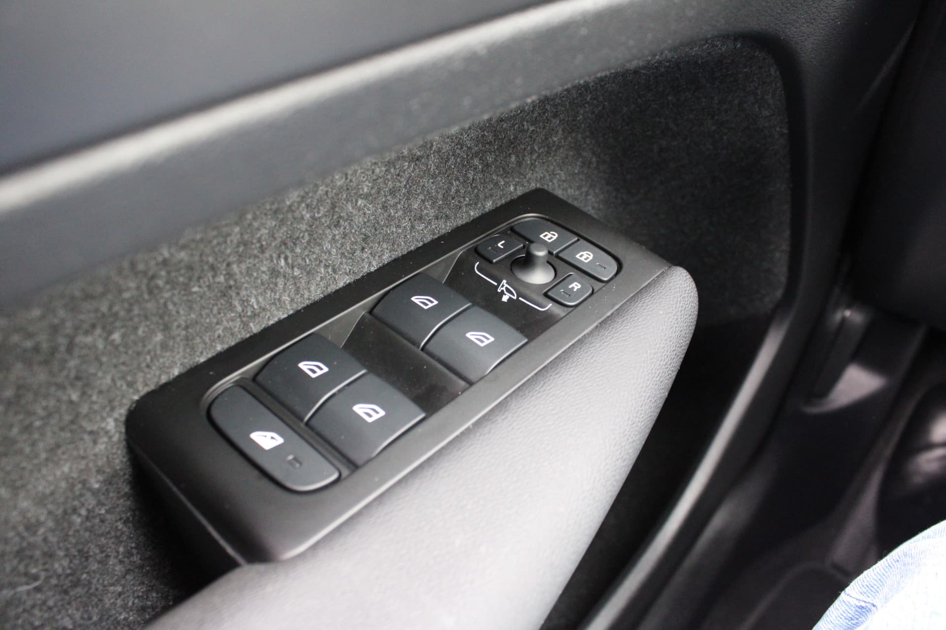 Volvo XC40 T2 Automaat Business Pro thumbnail 18