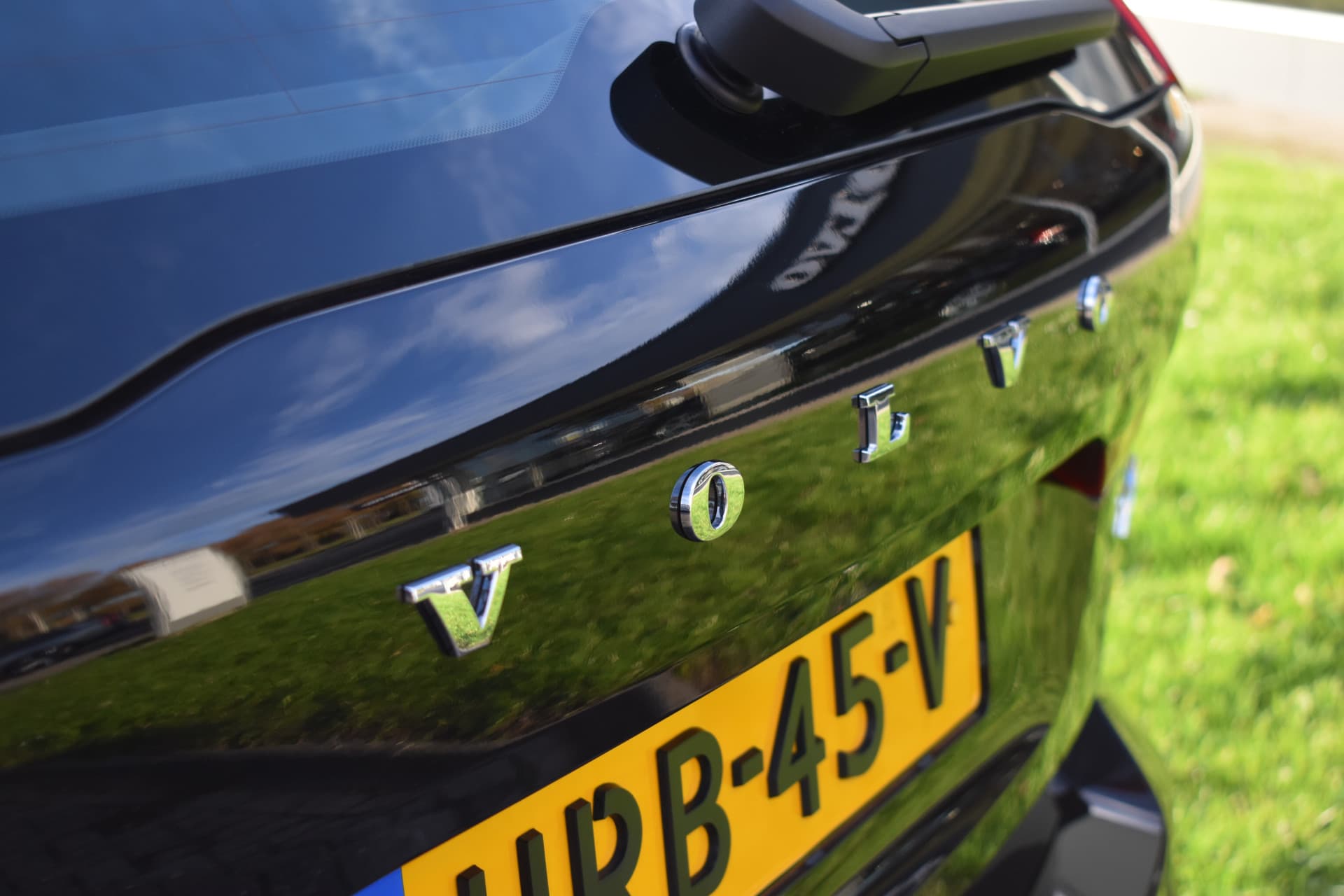 Volvo XC60 T6 AWD 350PK Plug-in Hybrid Ultra Dark thumbnail 15