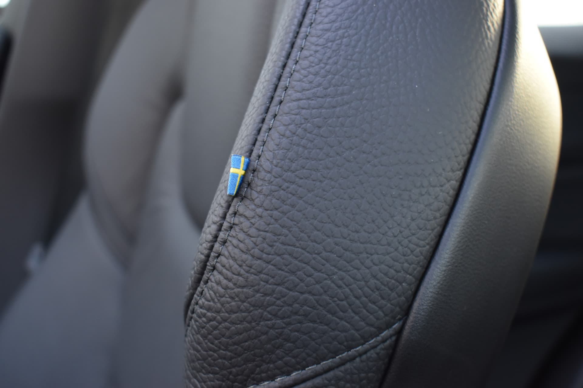 Volvo XC60 T6 AWD 350PK Plug-in Hybrid Ultra Dark thumbnail 29