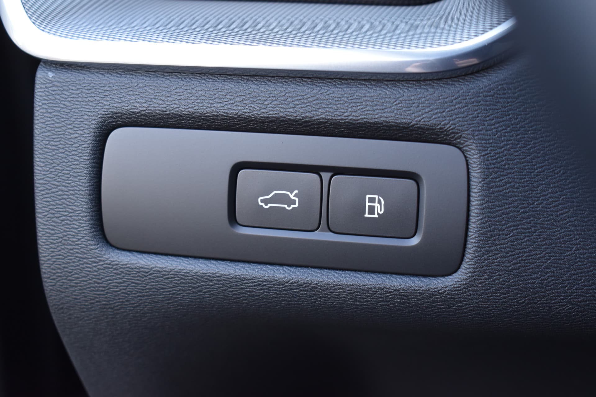 Volvo XC60 T6 AWD 350PK Plug-in Hybrid Ultra Dark thumbnail 38